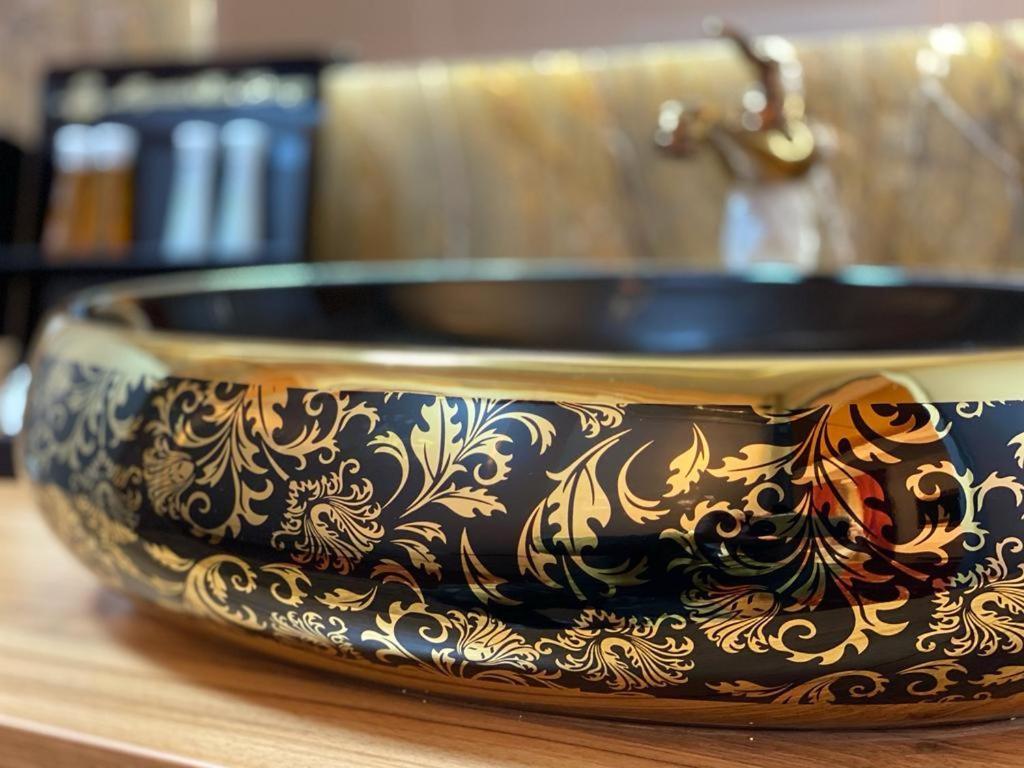 Imperial One Luxury Boutique *